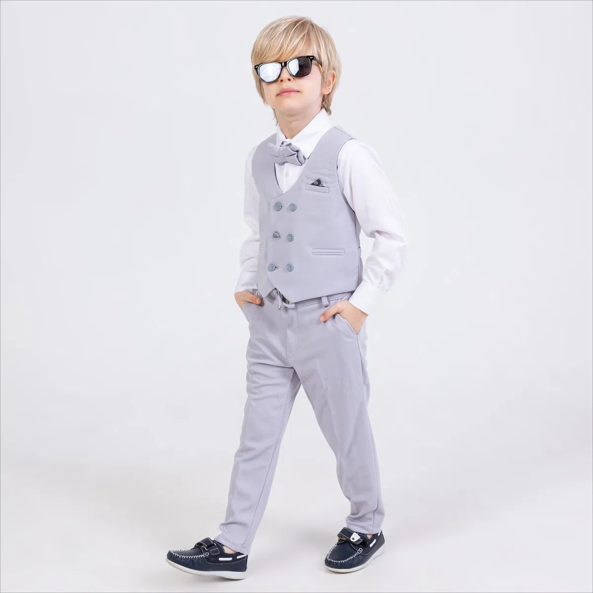 Gilet per ragazzi | Set di 4 pezzi camicia, pantaloni, gilet e papillon | Abbigliamento formale e per feste per ragazzi di età compresa tra 1 e 13 anni