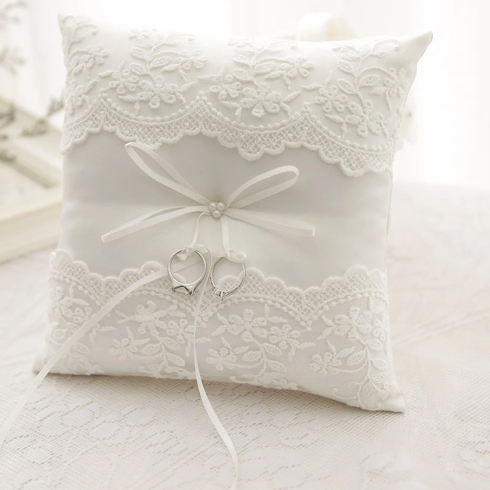 Awtlife, cuscino portafedi, con pizzo e perle d'avorio, da 21 cm