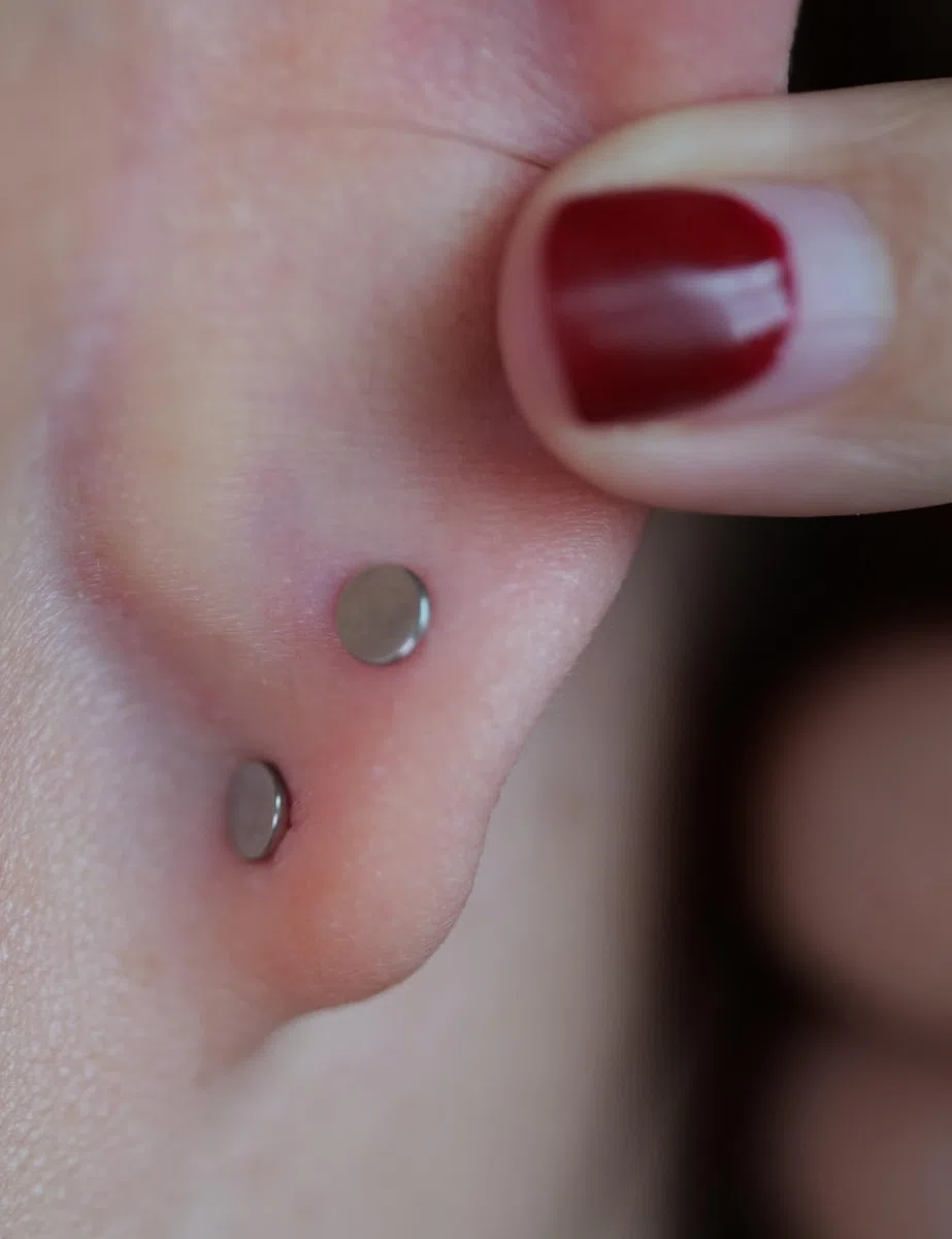 limerencia 18G Titanio Tragus Piercing, 2 Pezzi Medico Labbro Piercing Labret Plug Press Fit Senza Fili Ipoallergenico Helix Piercing Orecchio per Lingua Sopracciglio Labbro Septum Naso Piercing