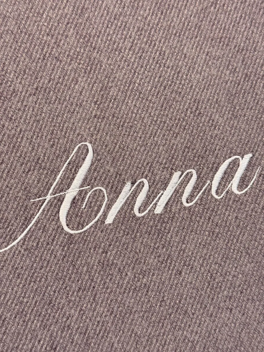 Elegante Pashmina in Cashmere e Lana Personalizzabile con Ricamo disponibile in più colori - Morbidezza e Calore Senza Compromessi - Sciarpa o Scialle da Donna