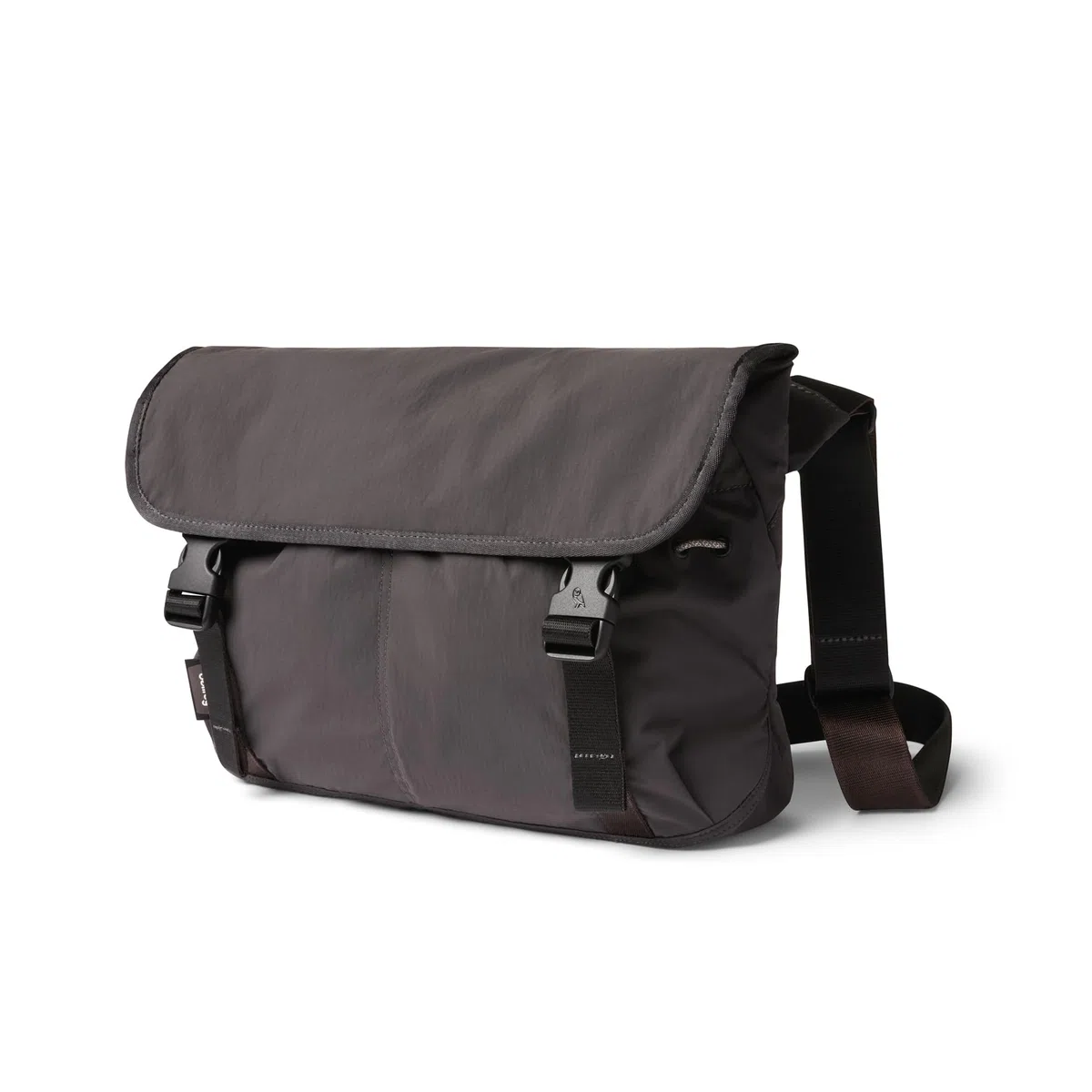 Bellroy Cinch Messenger (borsa a tracolla leggera da 12 litri, tessuto resistente all'acqua, organizzazione senza sforzo) - Charcoal