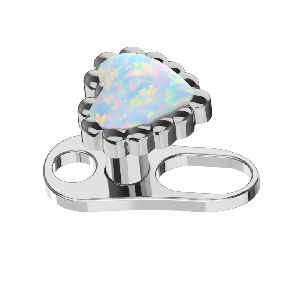 Piercing a forma di cuore con opale in acciaio inox G23, in titanio di grado G23, con micro dermal anchor