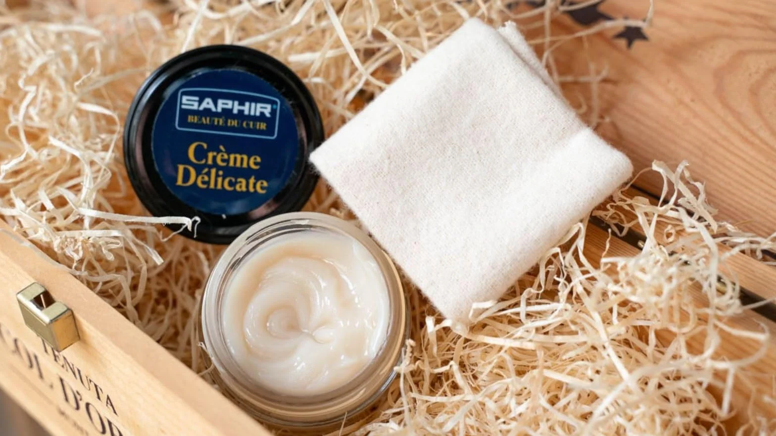 SAPHIR Cera crema delicata zaffiro