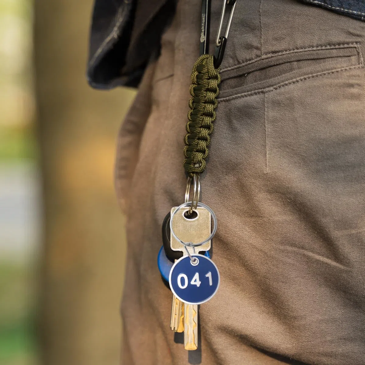 GALPADA Etichette Numeriche in Metallo Portachiavi, Set da 1 a 100 Targhette Numerate in Alluminio Resistenti per Identificazione Bagagli, Chiavi e Ufficio, Uso Domestico e Hotel