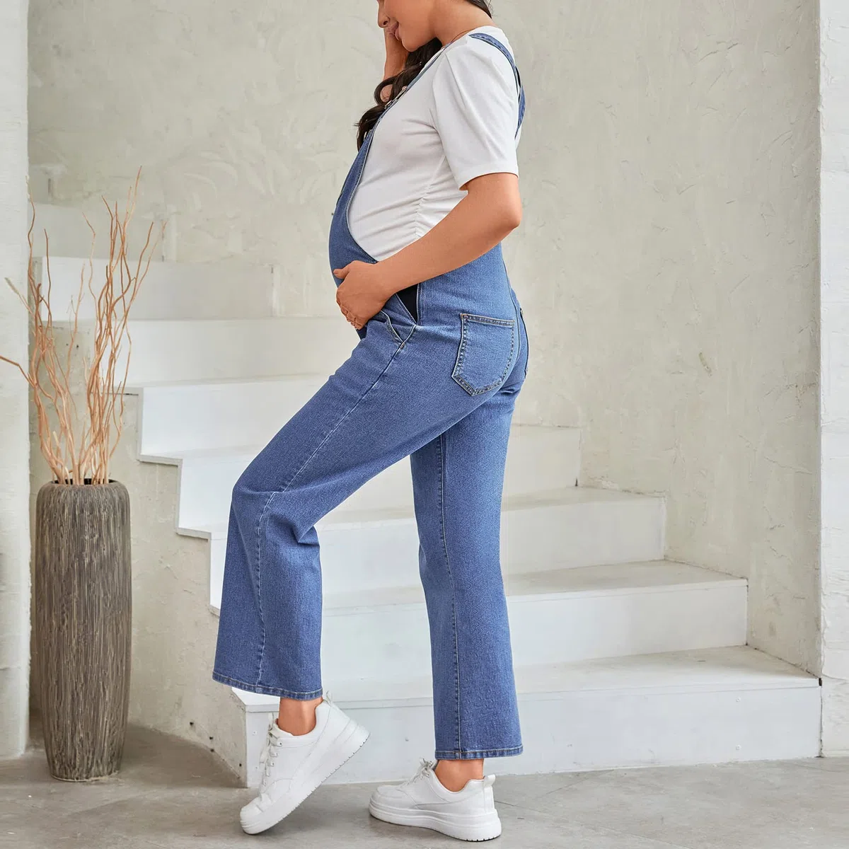 Salopette premaman con bretelle gamba dritta lunghezza alla caviglia tuta in denim premaman per donna incinta