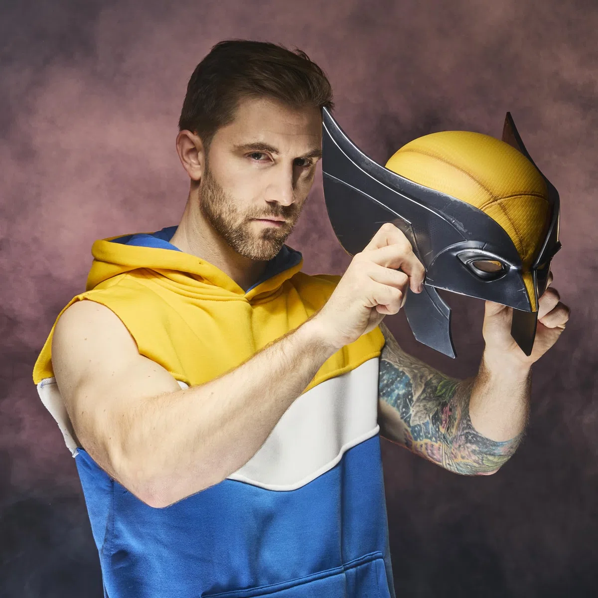 Hasbro Marvel Legend Series, maschera per roleplay premium di Wolverine