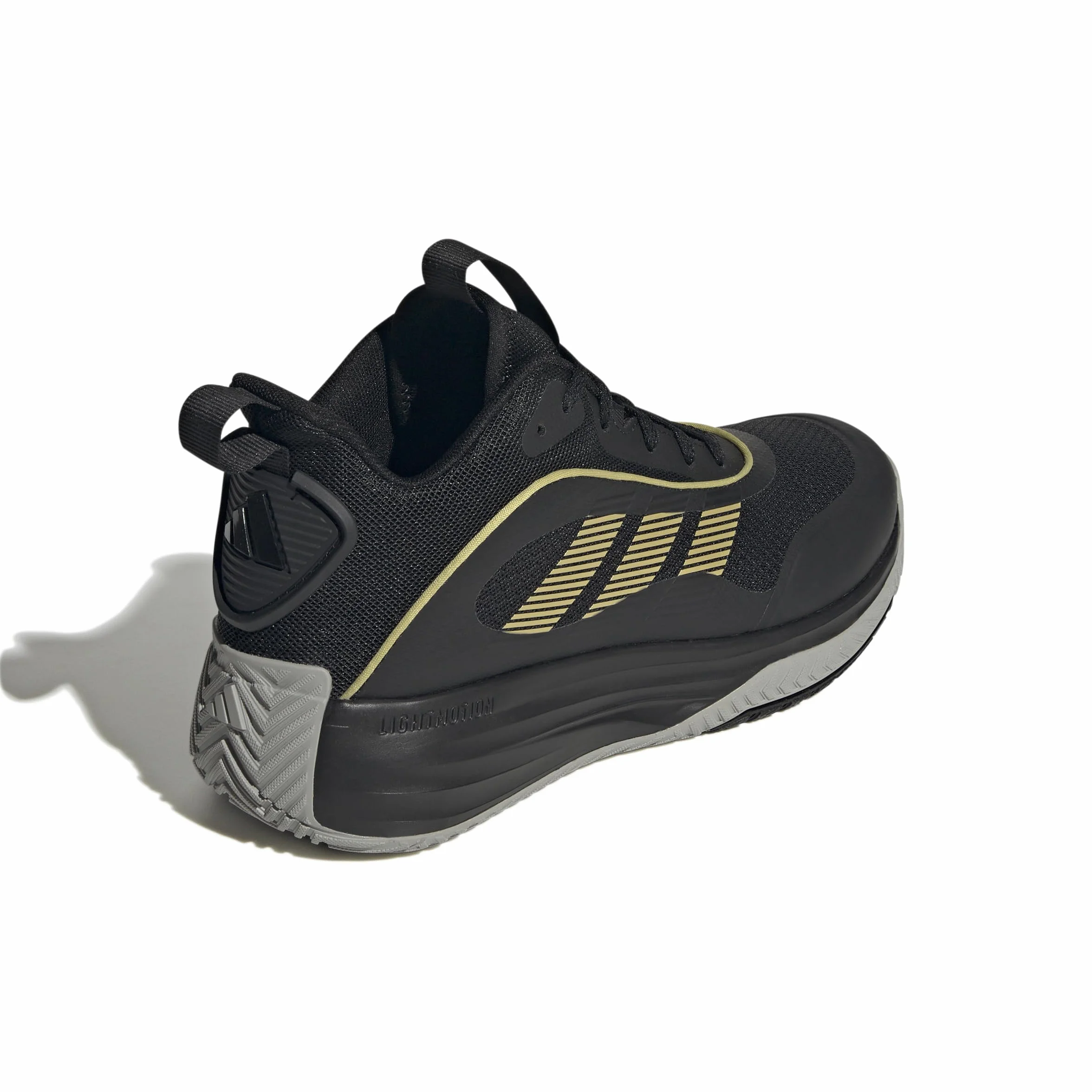 Adidas Uomo Own The Game 3 Scarpe