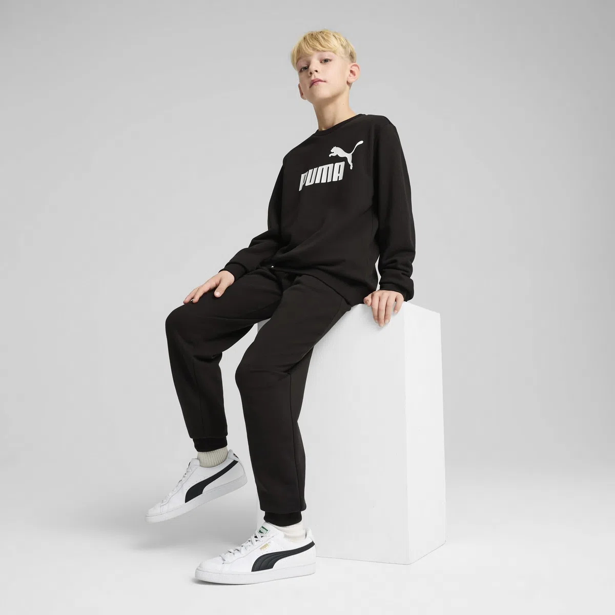 PUMA Ess No.1 Logo Crew Sweat Suit Tr B Abiti lavorati a maglia Bambini e ragazzi (Pacco da 1)