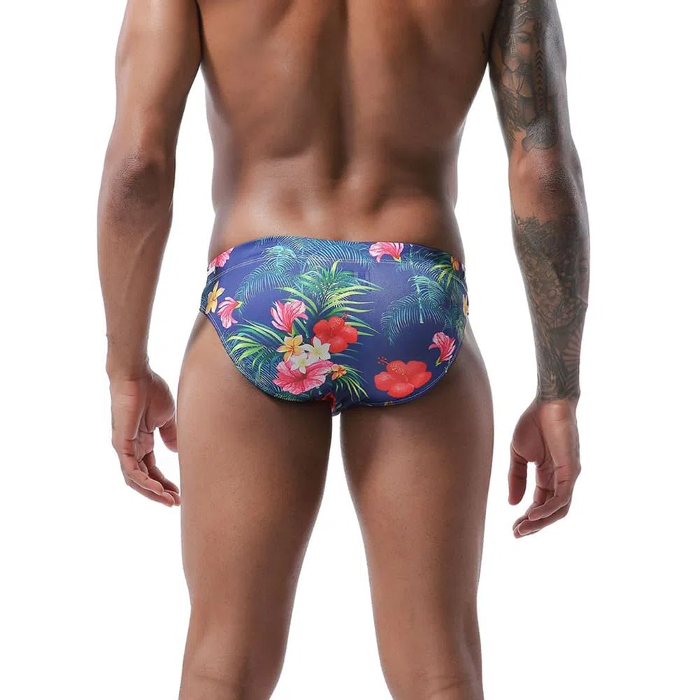 LikeJump Costume da bagno da uomo a vita bassa, a slip o a pantaloncini, per nuoto e surf