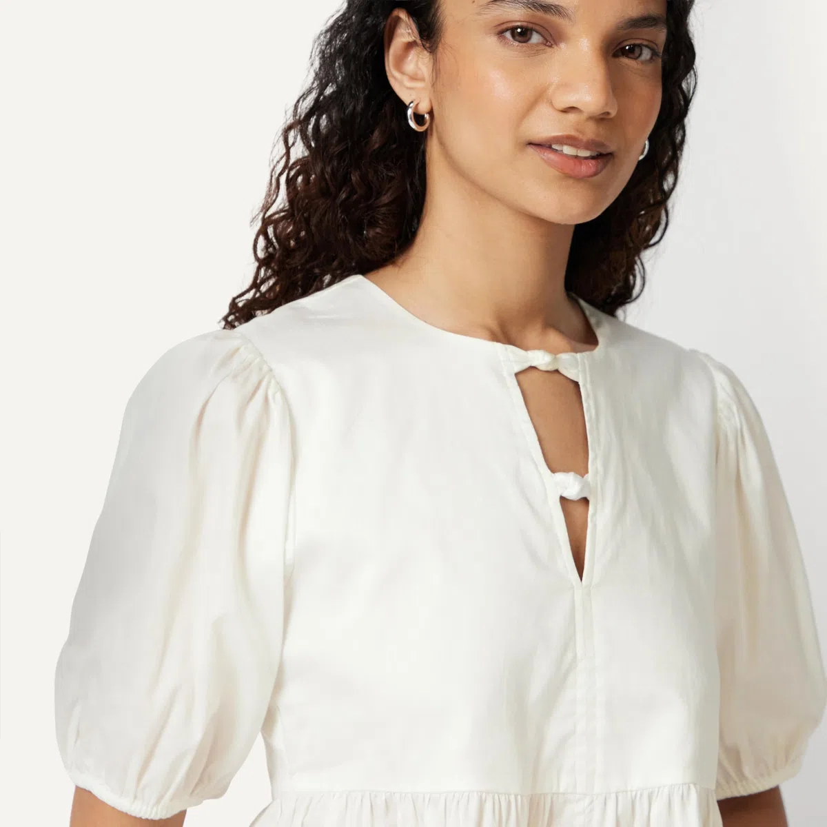 Amazon Essentials Donna Camicetta Peplo in Rasatello di Cotone dalla vestibilità Comoda