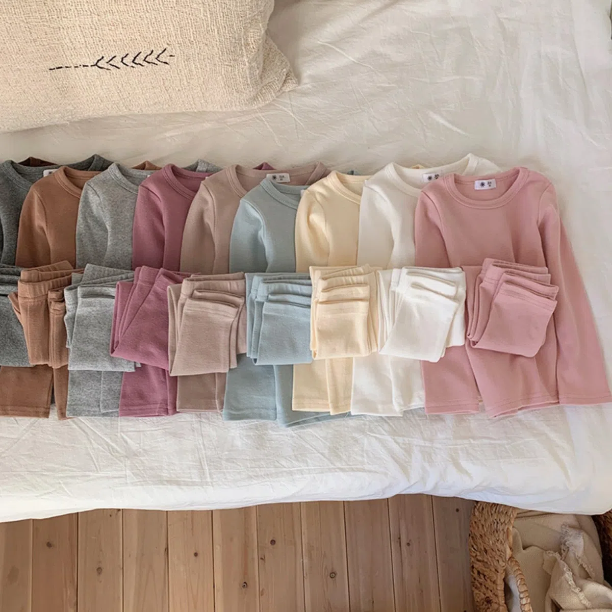 Camicia termica per bambini in cotone pantaloni abiti 2 pezzi girocollo maniche lunghe maglione intimo pantaloni atletici set ragazzi ragazze tinta unita spesso caldo pullover felpe vestiti