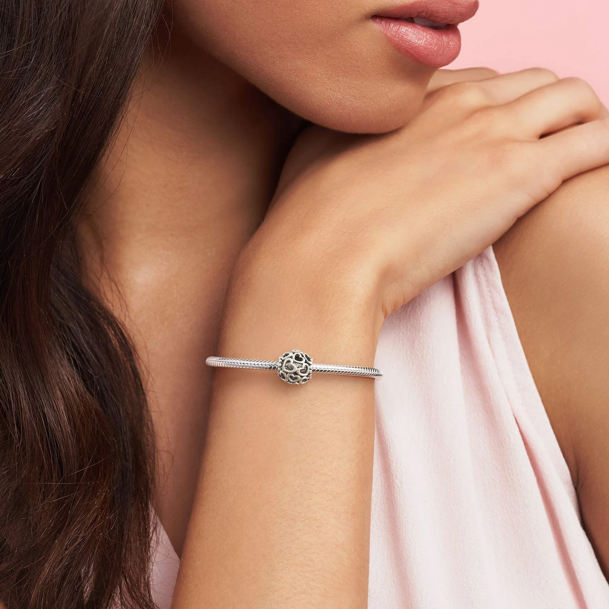 PANDORA - Charm cuori con lavorazione openwork