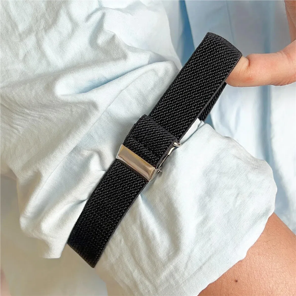 Supporti for maniche di camicia elastici antiscivolo Braccialetti in metallo Fascia for giarrettiere elasticizzate Polsini regolabili for affari