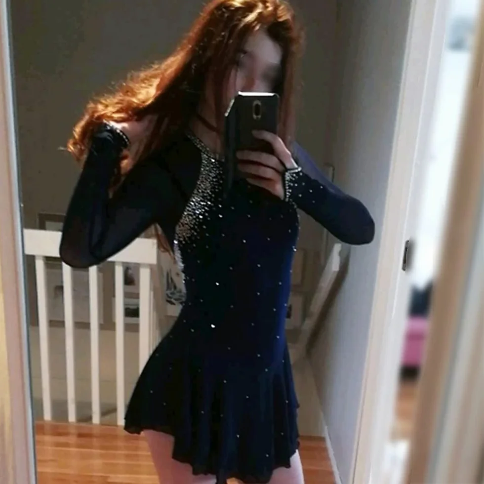LIUHUO Gonna da Pattinaggio Artistico Blu Scuro Costume da Donna per Ragazze Semplice e generoso Pattinaggio Artistico