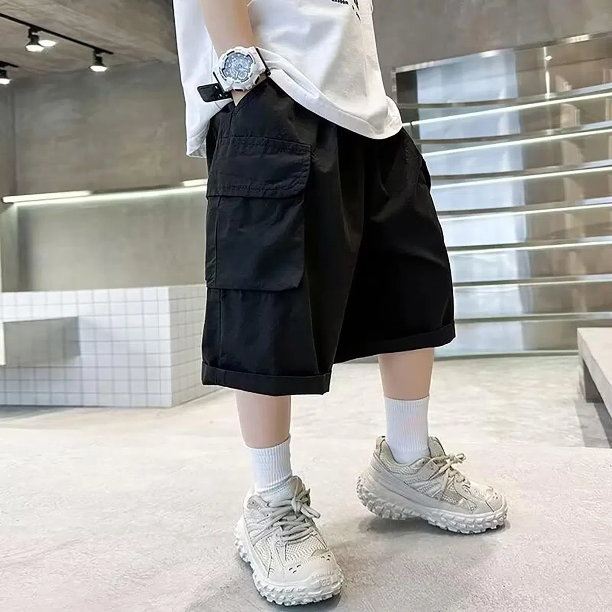 Pantaloncini cargo per ragazzi Pantaloni corti estivi larghi per bambini Pantaloni corti leggeri casual larghi elastici in vita pantaloncini tasche Streetwear alla moda