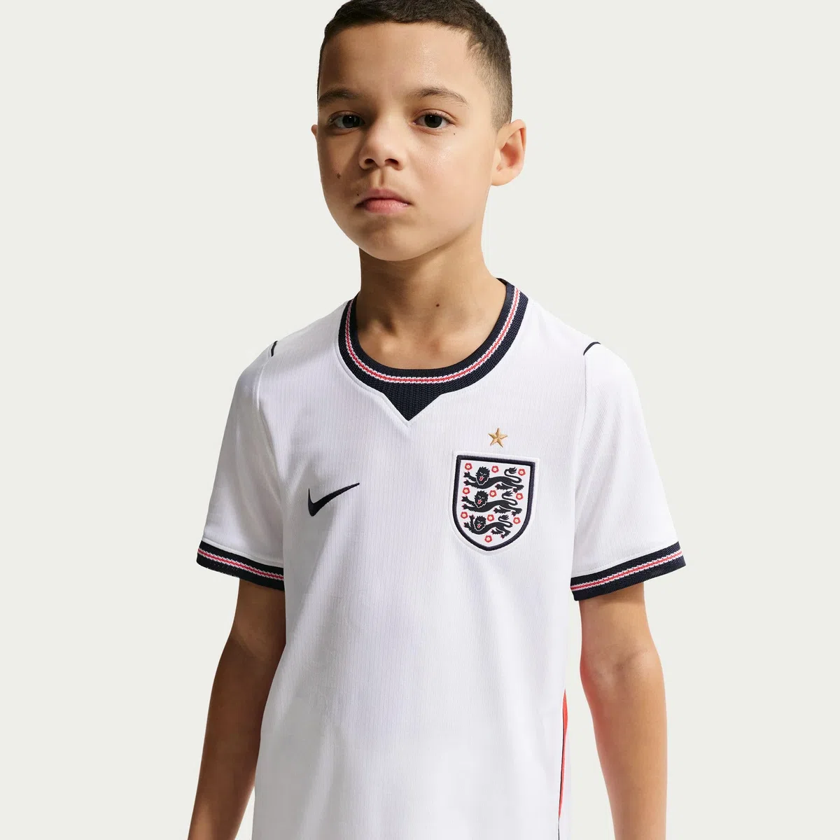 Nike England National Team Dri-Fit Stadium Home T-Shirt Unisex - Bambini e Ragazzi (Pacco da 1)