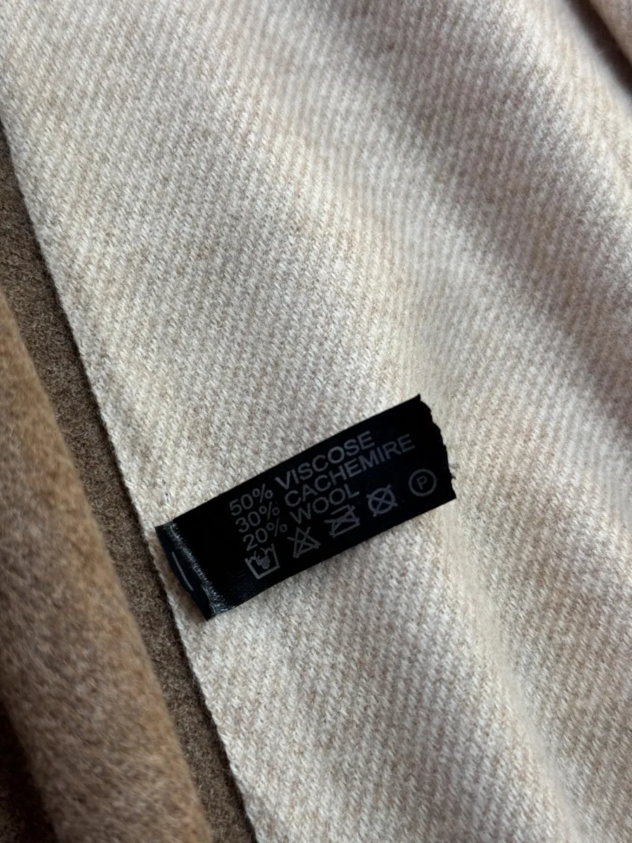 Elegante Pashmina in Cashmere e Lana Personalizzabile con Ricamo disponibile in più colori - Morbidezza e Calore Senza Compromessi - Sciarpa o Scialle da Donna