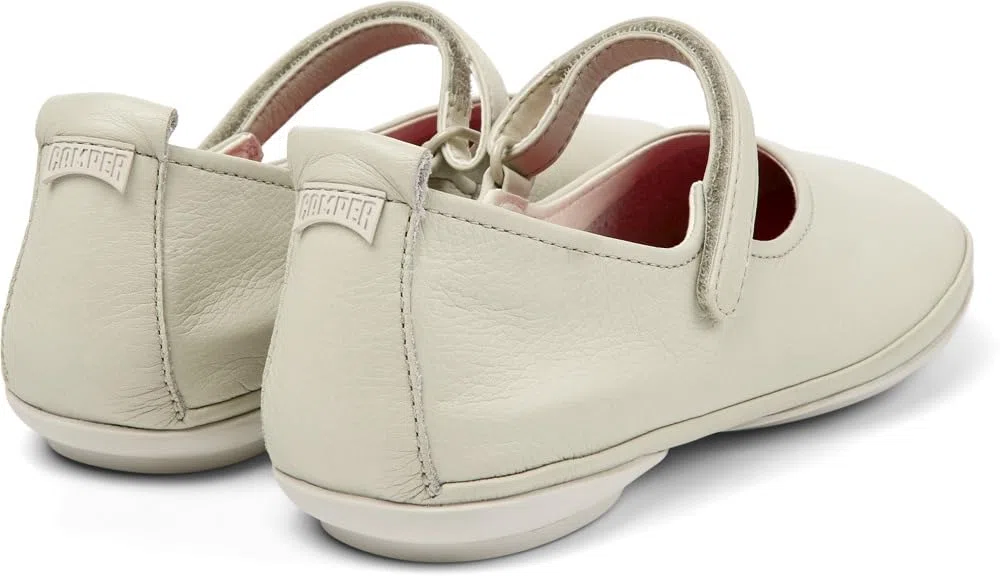 Camper Right Nina K201365 Mary JaneDonna