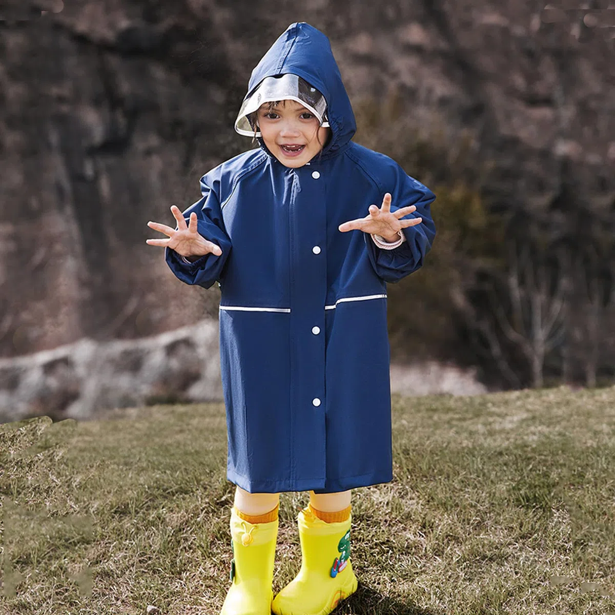 Impermeabile per Bambini Ragazzi e Ragazze Scuola elementare Abbigliamento Antipioggia Speciale Poncho per Bambini con Posto per Lo Zaino Pantaloni Gommati