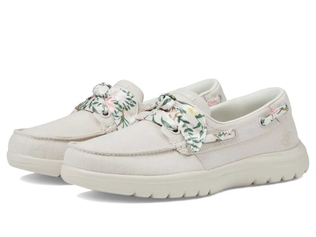 Skechers
