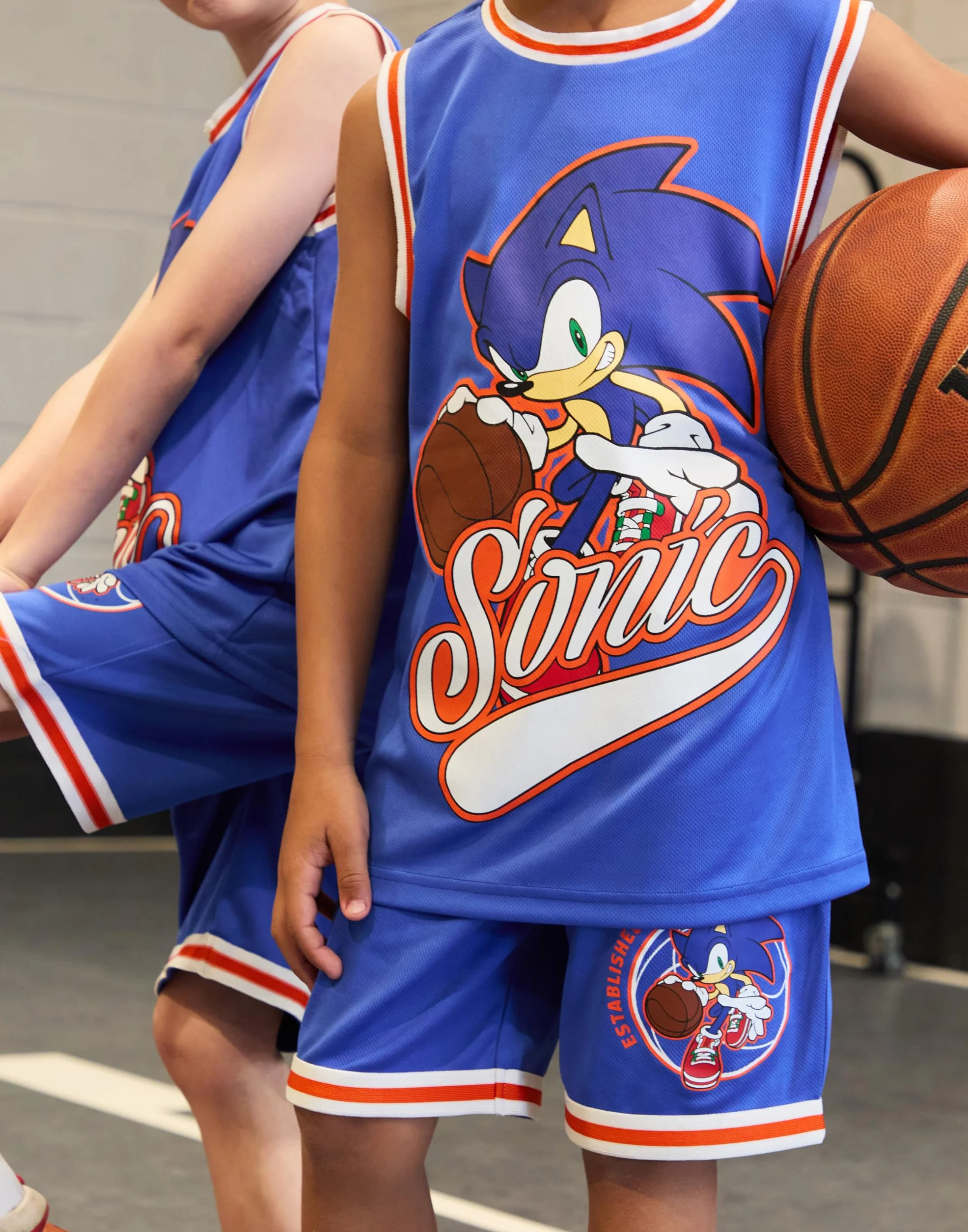 Sonic The Hedgehog Set di maglie e pantaloncini da basket per ragazzi | Completo sportivo a due pezzi per bambini in blu | Pacchetto per bambini