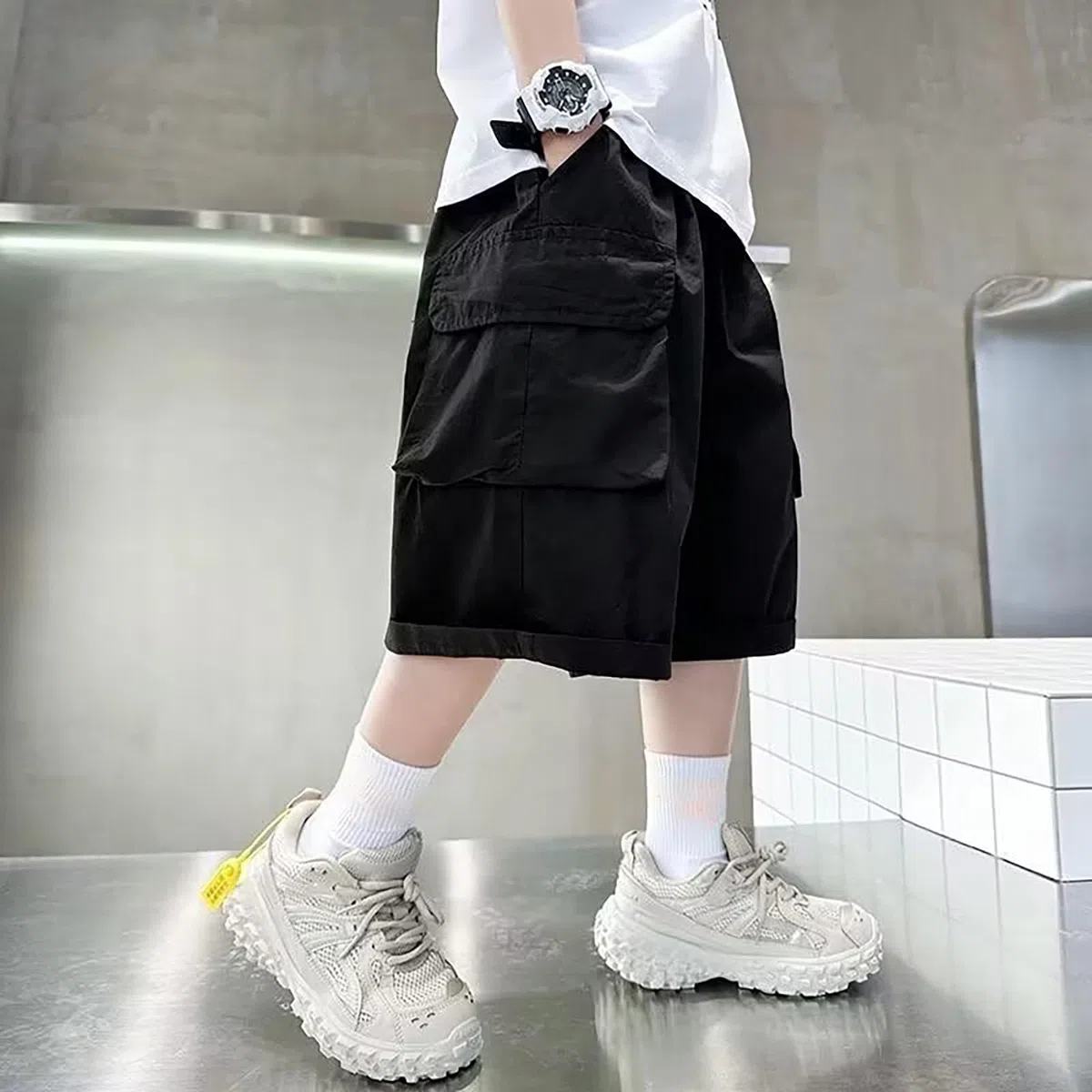 Pantaloncini cargo per ragazzi Pantaloni corti estivi larghi per bambini Pantaloni corti leggeri casual larghi elastici in vita pantaloncini tasche Streetwear alla moda