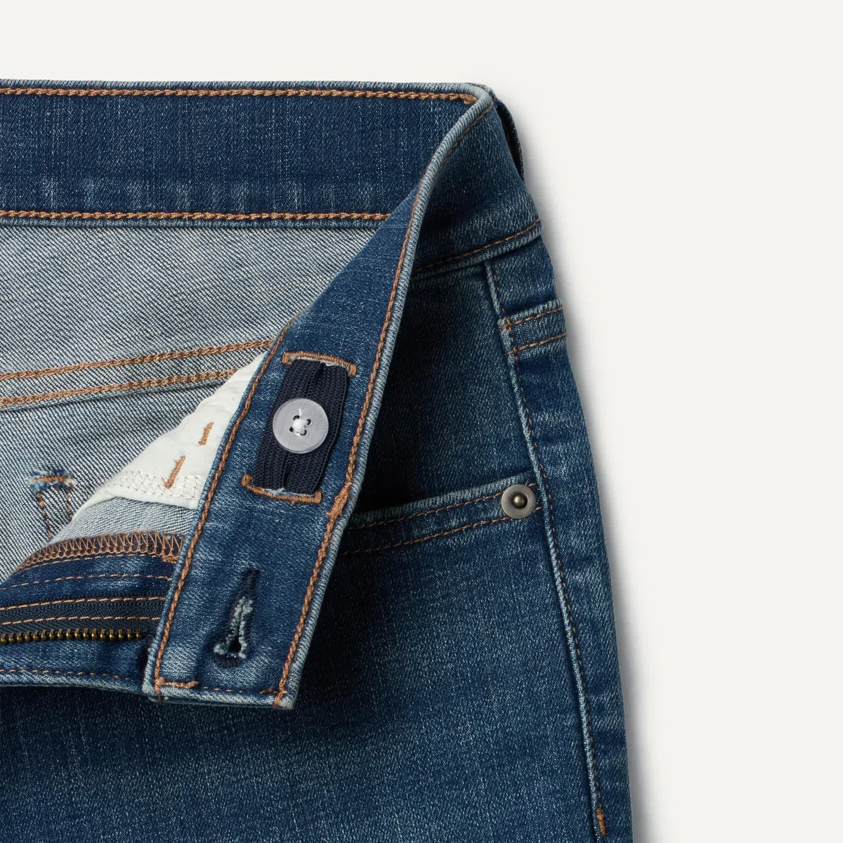 Amazon Essentials Jeans Bootcut Mediamente Elasticizzati, Vestibilità Classica Bambini e ragazzi