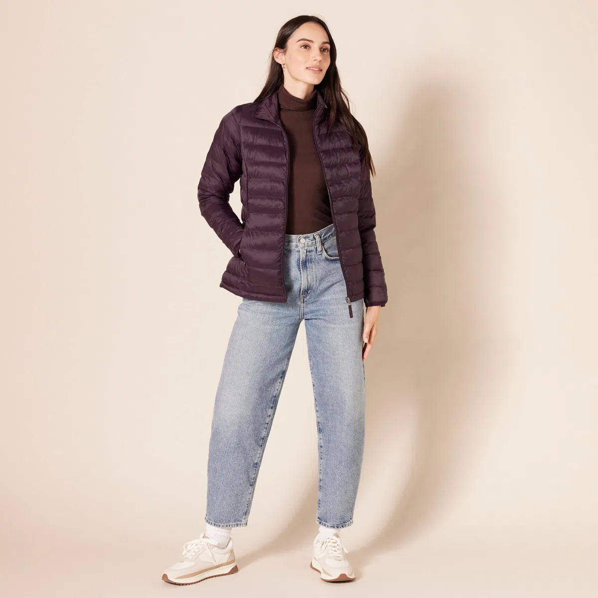 Amazon Essentials Donna Piumino Leggero a Maniche Lunghe Resistente all'Acqua Ripiegabile (Disponibile in Taglie Forti)