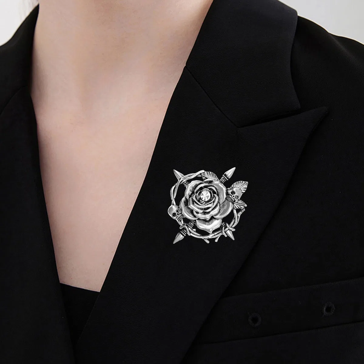 Spilla a forma di teschio in lega, accessori alla moda, gioielli per la decorazione e la dichiarazione di tutti i giorni