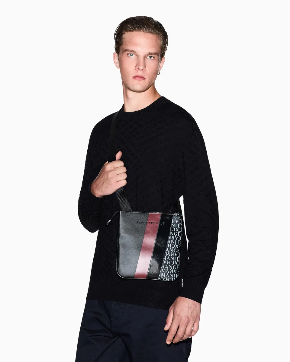 Armani Exchange Uomo Essential, Dylan, logo ricamato Cross Body Black One size