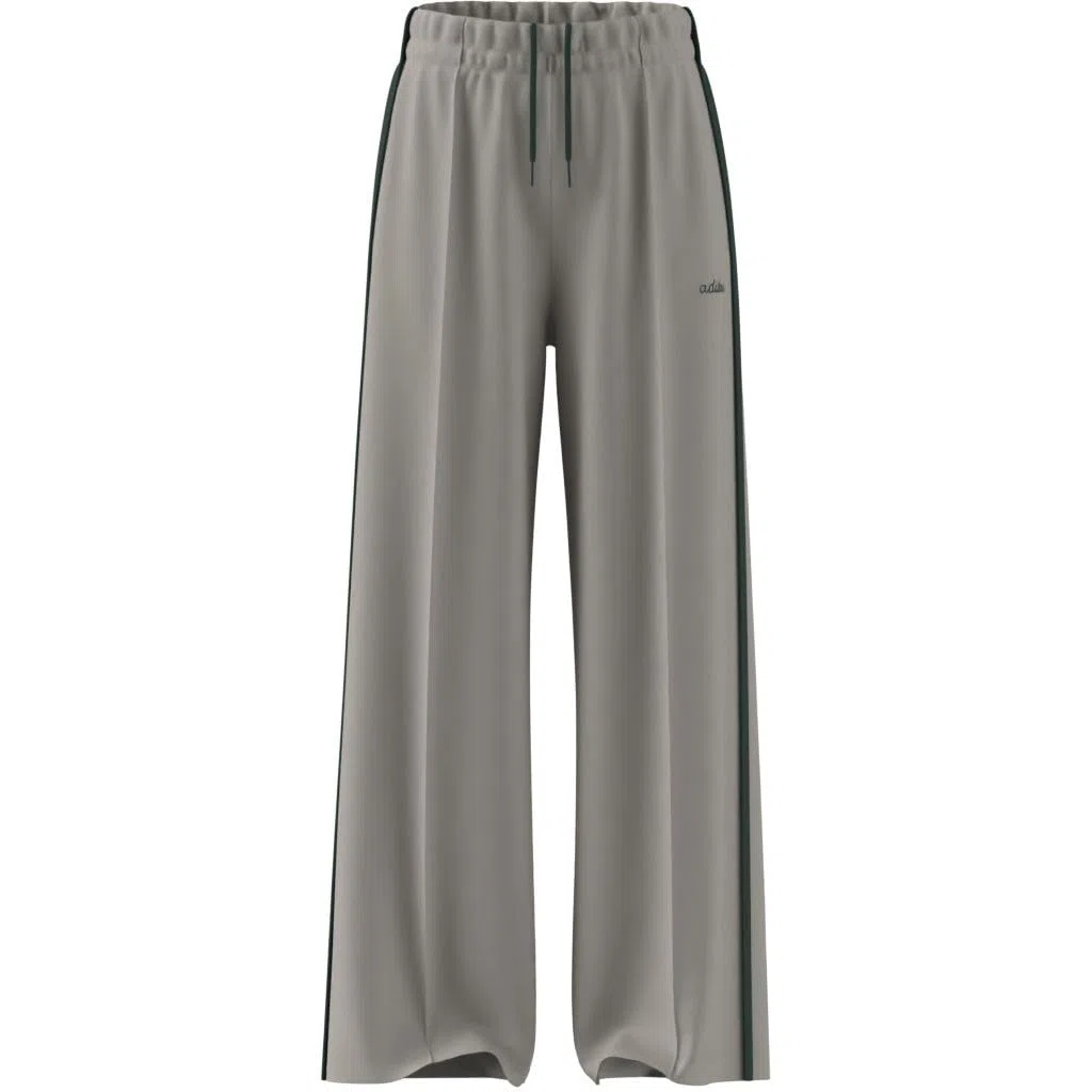 adidas Femme Seasonal Essentials Colorpop Pants with Embroidered Graphic, Wonder Alumina/Collegiate Green, M