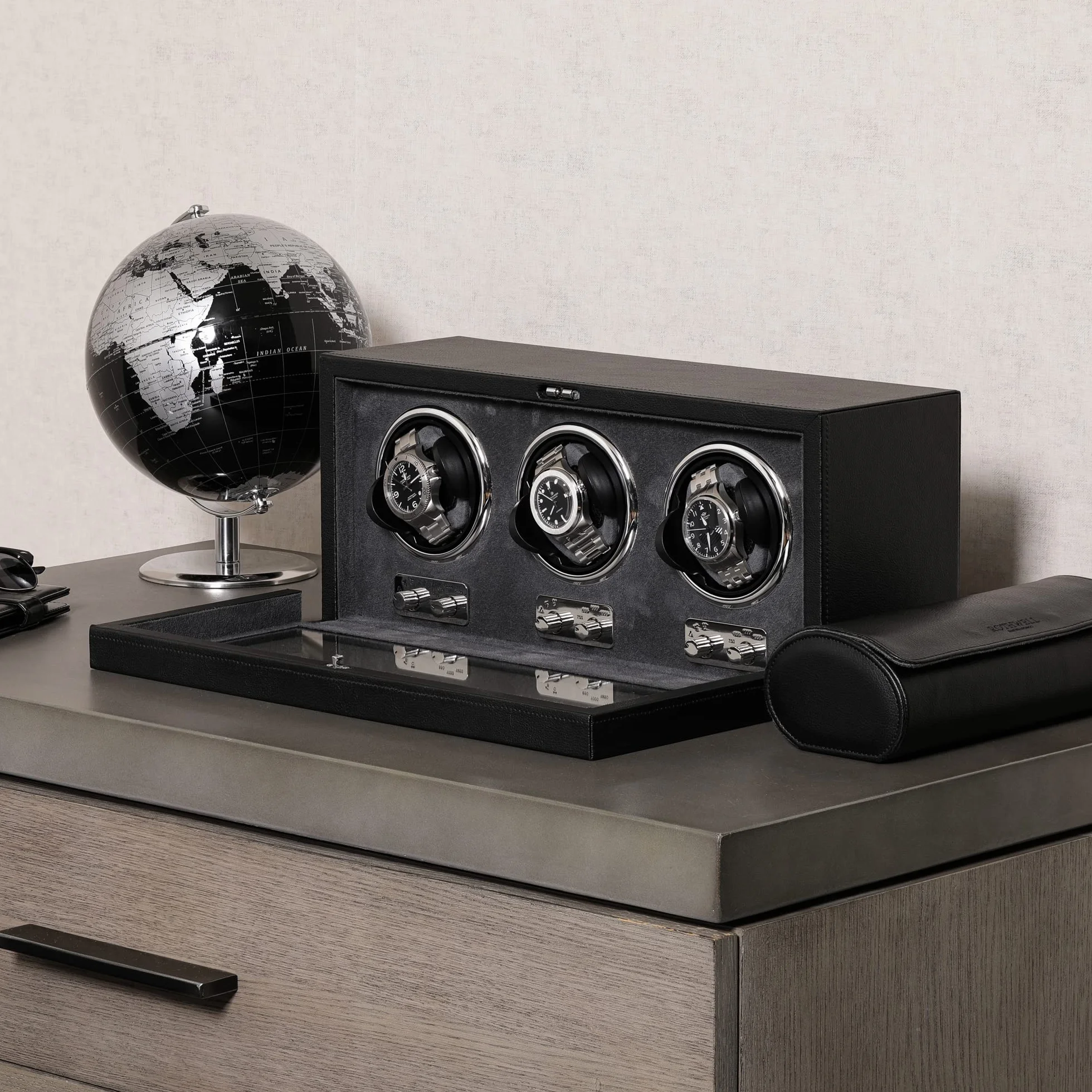 ROTHWELL Triple Watch Winder per orologi automatici con motore silenzioso con velocità multiple e impostazioni di rotazione (Nero/Grigio)
