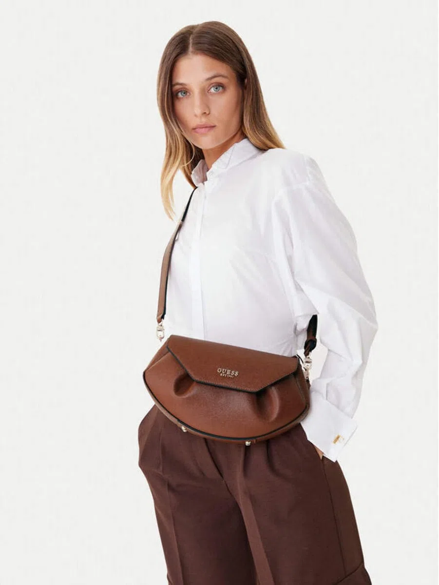 GUESS borsa a tracolla Amorette Flap Crossbody Cognac marrone