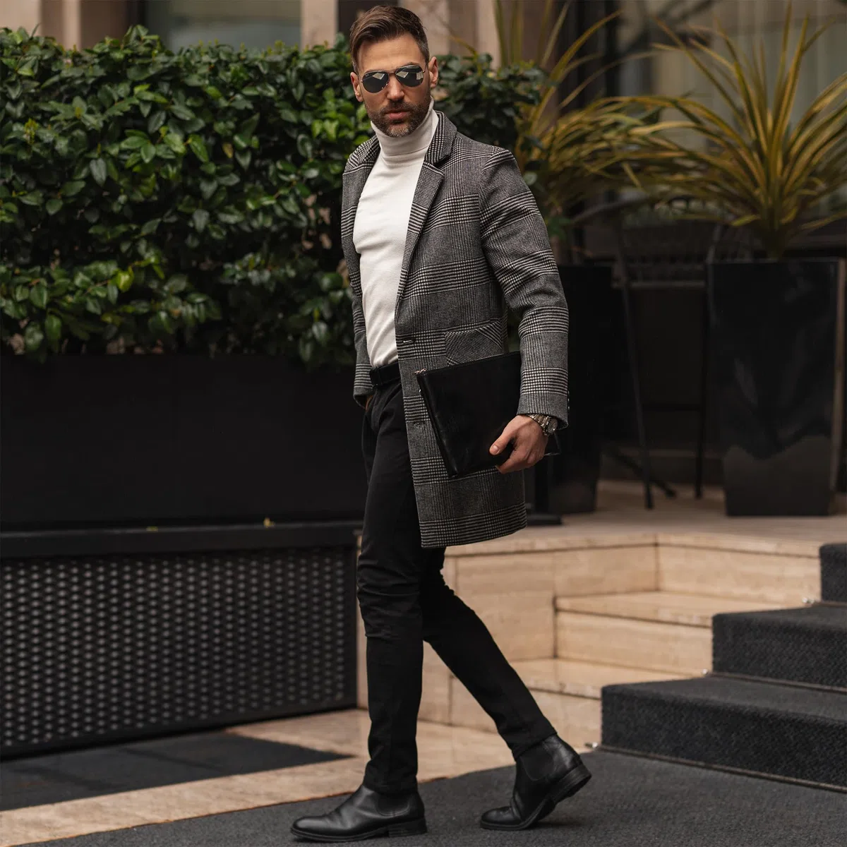 Time Resistance Pochette Uomo Fatta a Mano in Italia da Esperti Artigiani - Pratica da Polso con Cinturino Rimovibile - Borsello a Mano