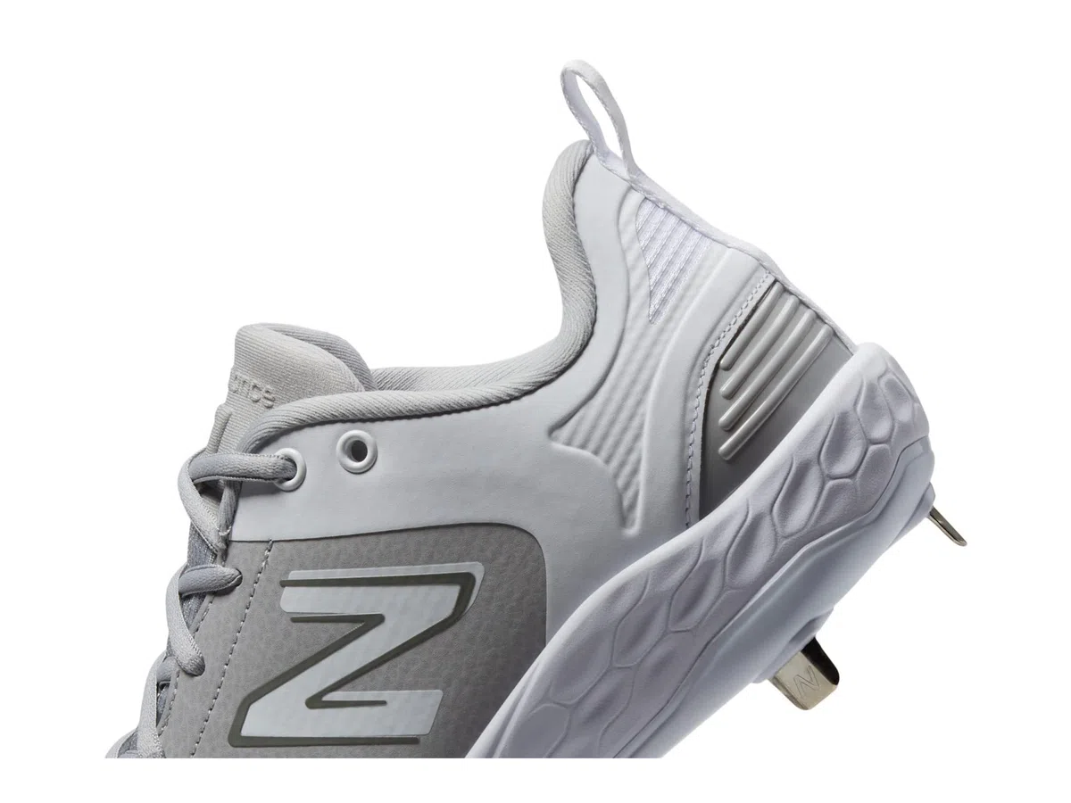 New Balance Fresh Foam Velo V3 Scarpe da softballDonna