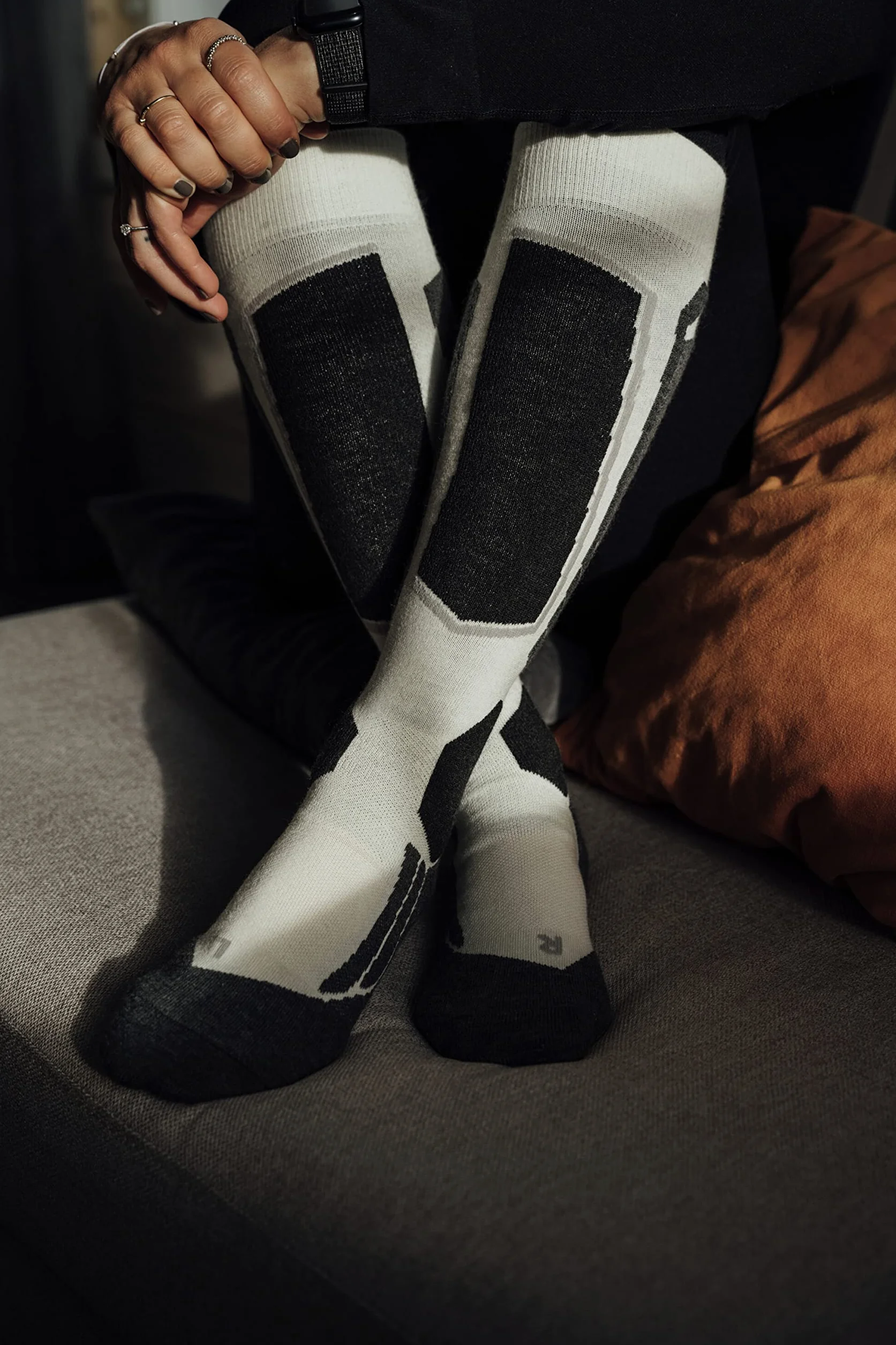 FALKE donna SK2 calzini da sci imbottitura media protezione tibia spessi caldi traspiranti asciugatura rapida termoregolanti antiodore lana filo funzionale 1 paio