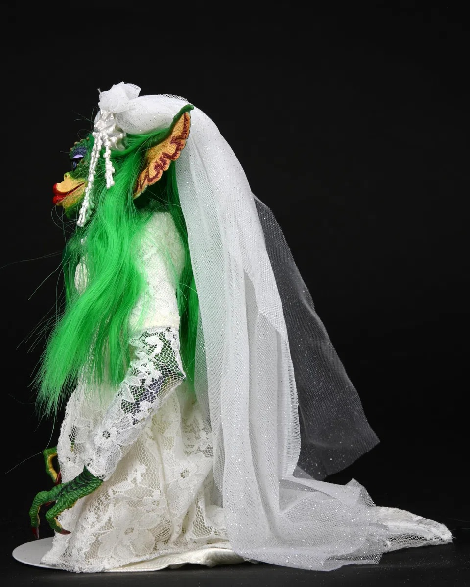 NECA 2022 Convention Exclusive Gremlins 2 Ultimate Greta in abito da sposa verde, verde, grande